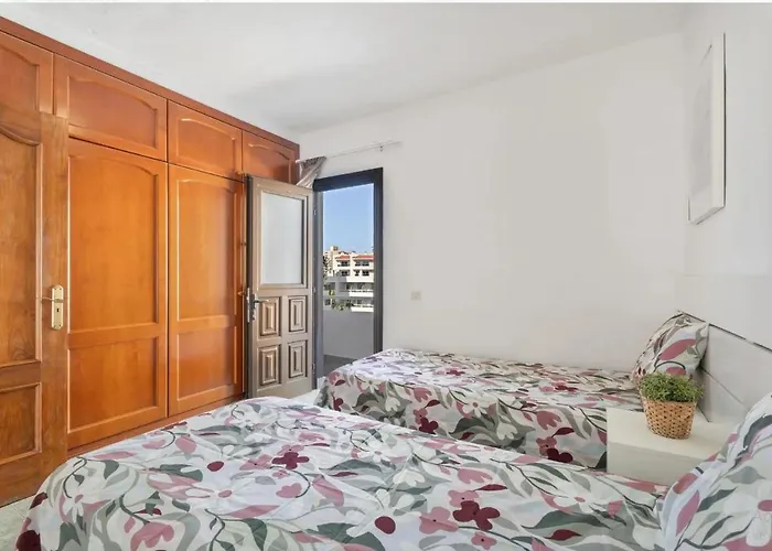 Ocean Breeze Penthouse Floritas Appartement *