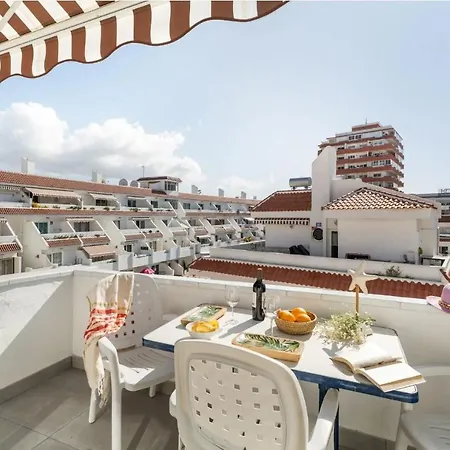 Ocean Breeze Penthouse Floritas شقة