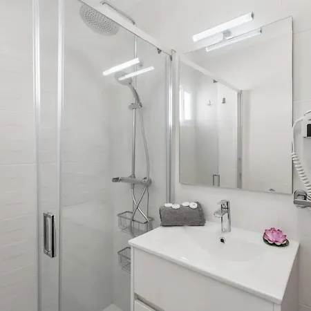 Ocean Breeze Penthouse Floritas 플라야데라스아메리카스