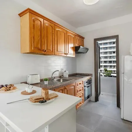 Ocean Breeze Penthouse Floritas 아파트 *