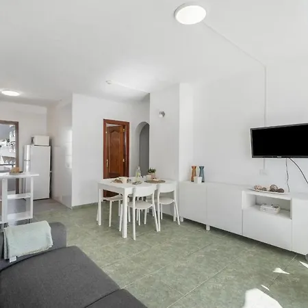 아파트 Ocean Breeze Penthouse Floritas *