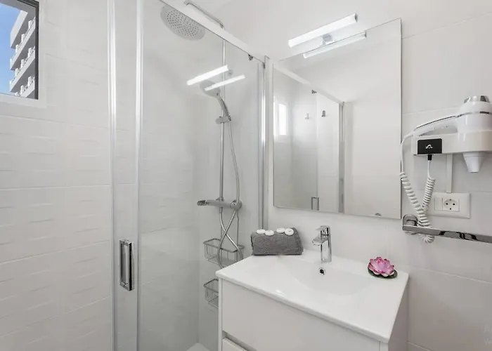 Ocean Breeze Penthouse Floritas 플라야데라스아메리카스